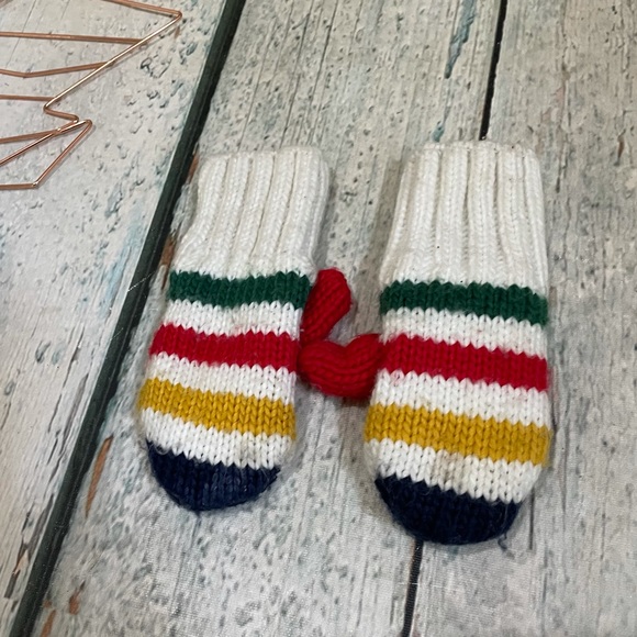 Hudson Bay Company mittens baby 12-24 months stripes red green blue yellow white - Picture 2 of 7